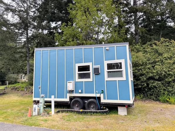 2000 Us Highway 199 #10, Crescent City, CA 95531