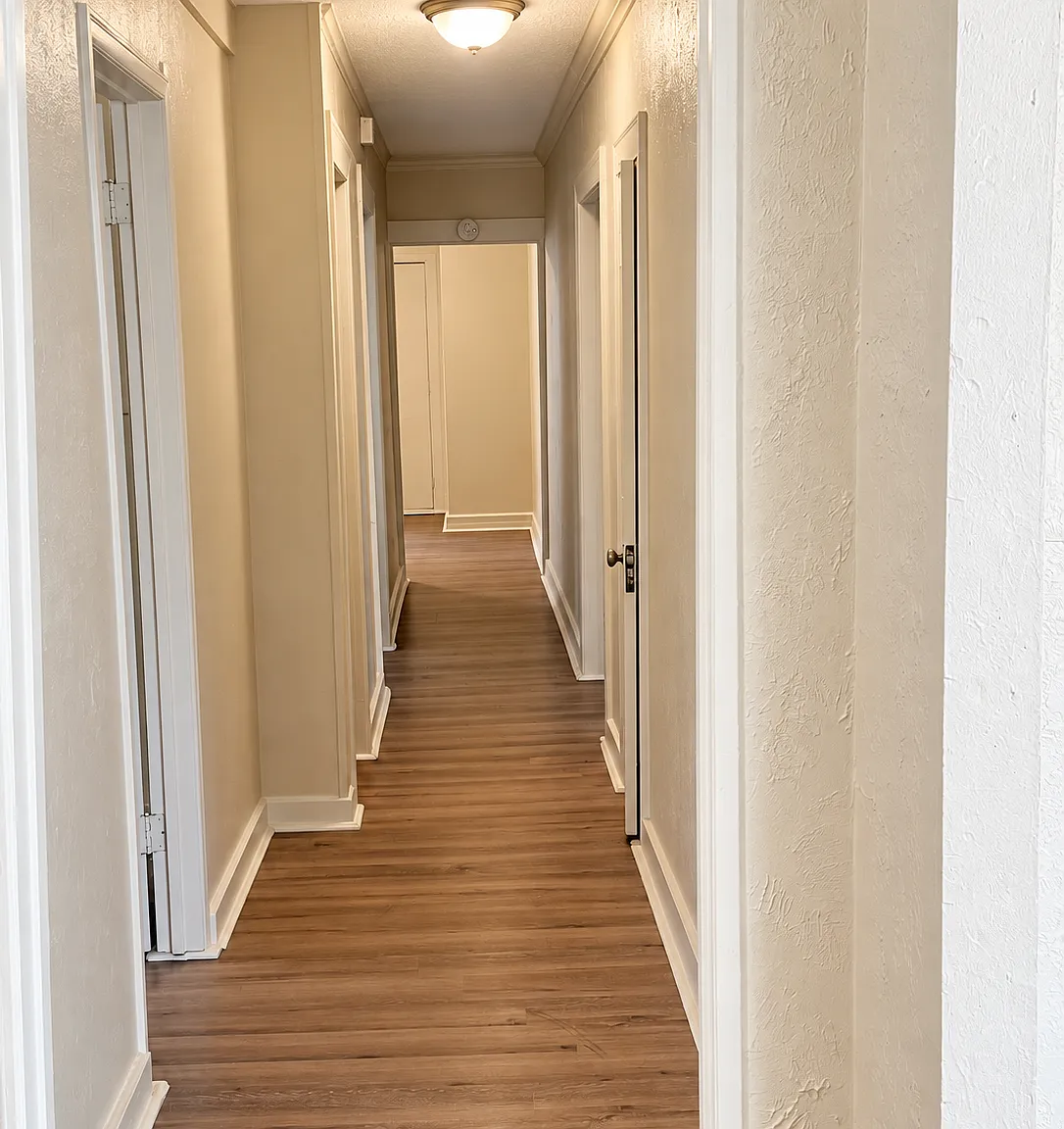 4 Bedroom, 2 Bath Deposit Waived + $150 Gift Card Vouchers Accepted — Photo 4