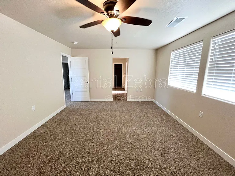 1346 Playa Del Rey Dr — Photo 9