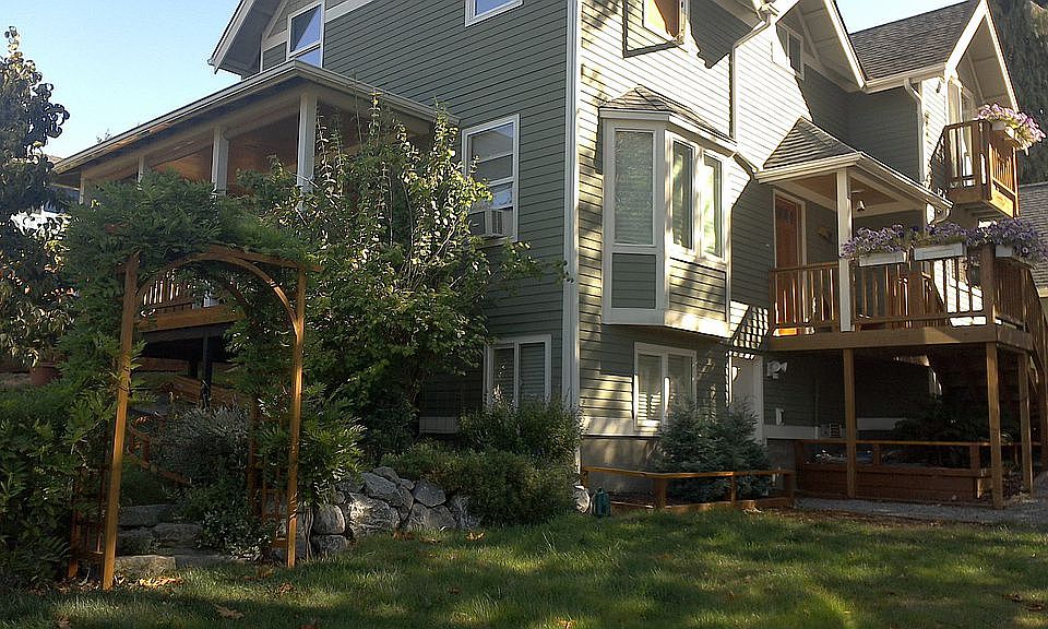 2nd image of 1284 SW 164th St