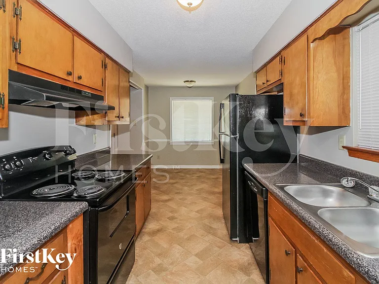 2693 Satellite St — Photo 6