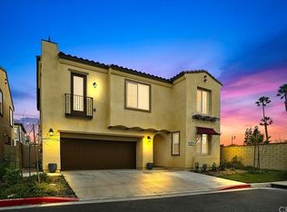 302 E Costera Ct, Placentia, CA 92870