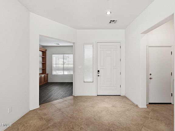 3rd image of 41913 W Centennial Rd