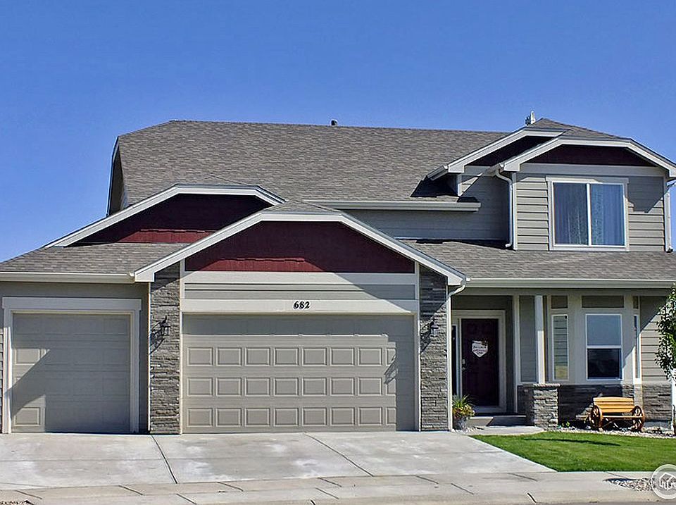 1st image of 682 Finch Dr