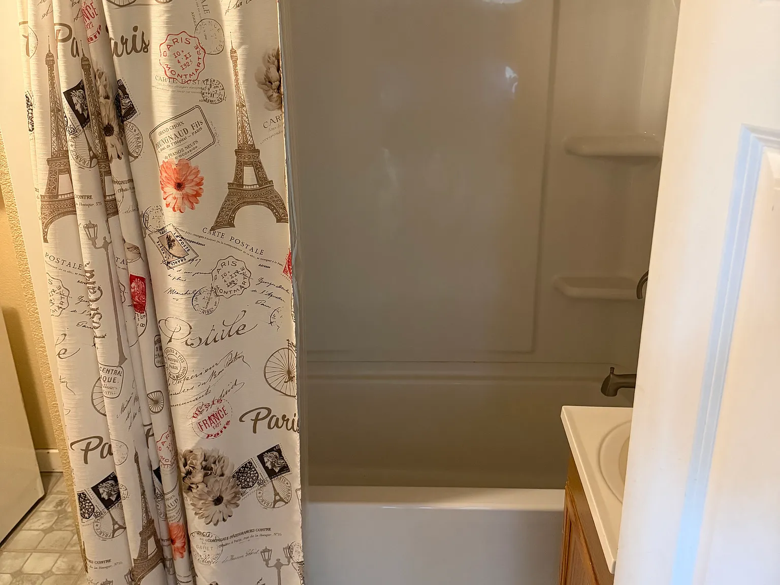 2 bed, 1.5 bath, 1000 sqft, $1,795 — Photo 3