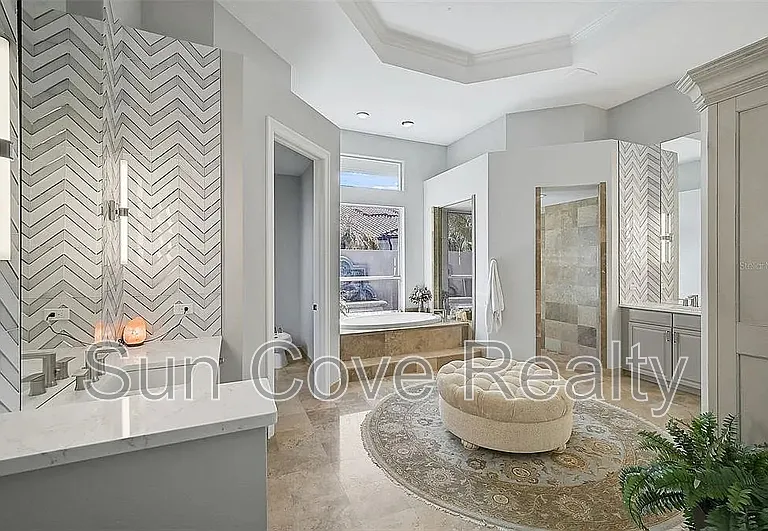 854 Macewen Dr — Photo 24