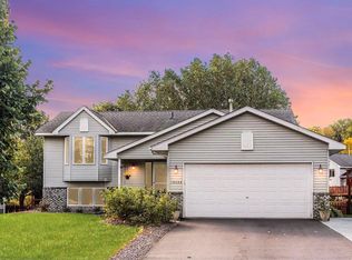 18888 Eaglewood Trl, Farmington, MN 55024