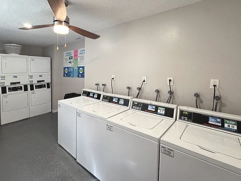 Haven on Canal Apartments — Photo 40