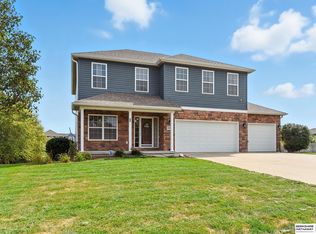 10505 N 152nd Avenue Cir, Bennington, NE 68007
