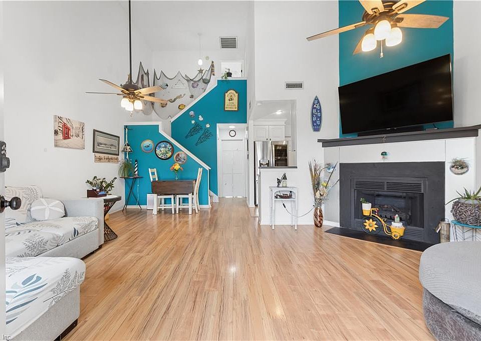 1st image of 833 Little Bay Ave APT F