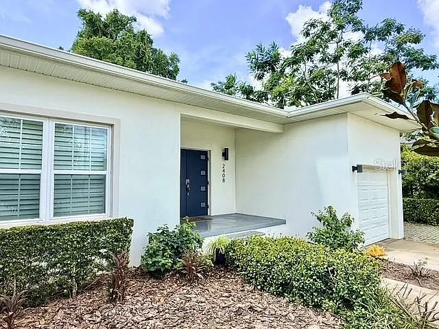 2408 Corrine Dr — Photo 3