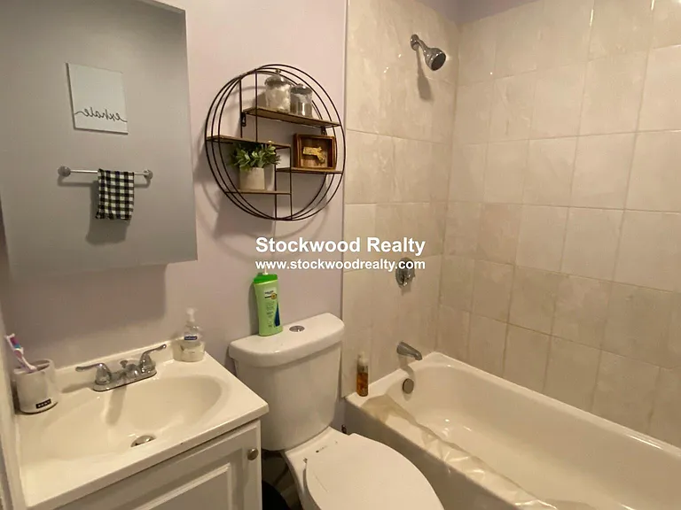 14 Washburn St #1 — Photo 16