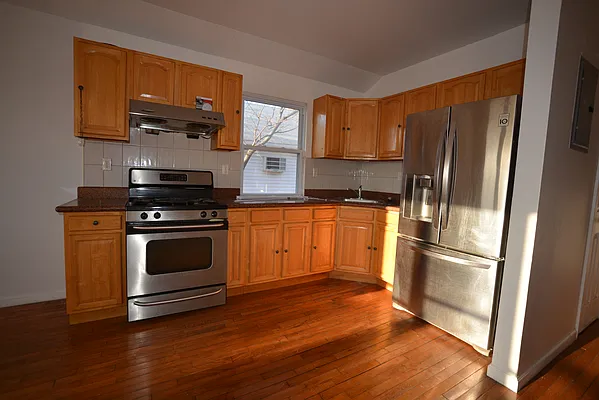 Rented by Corcoran | media 15