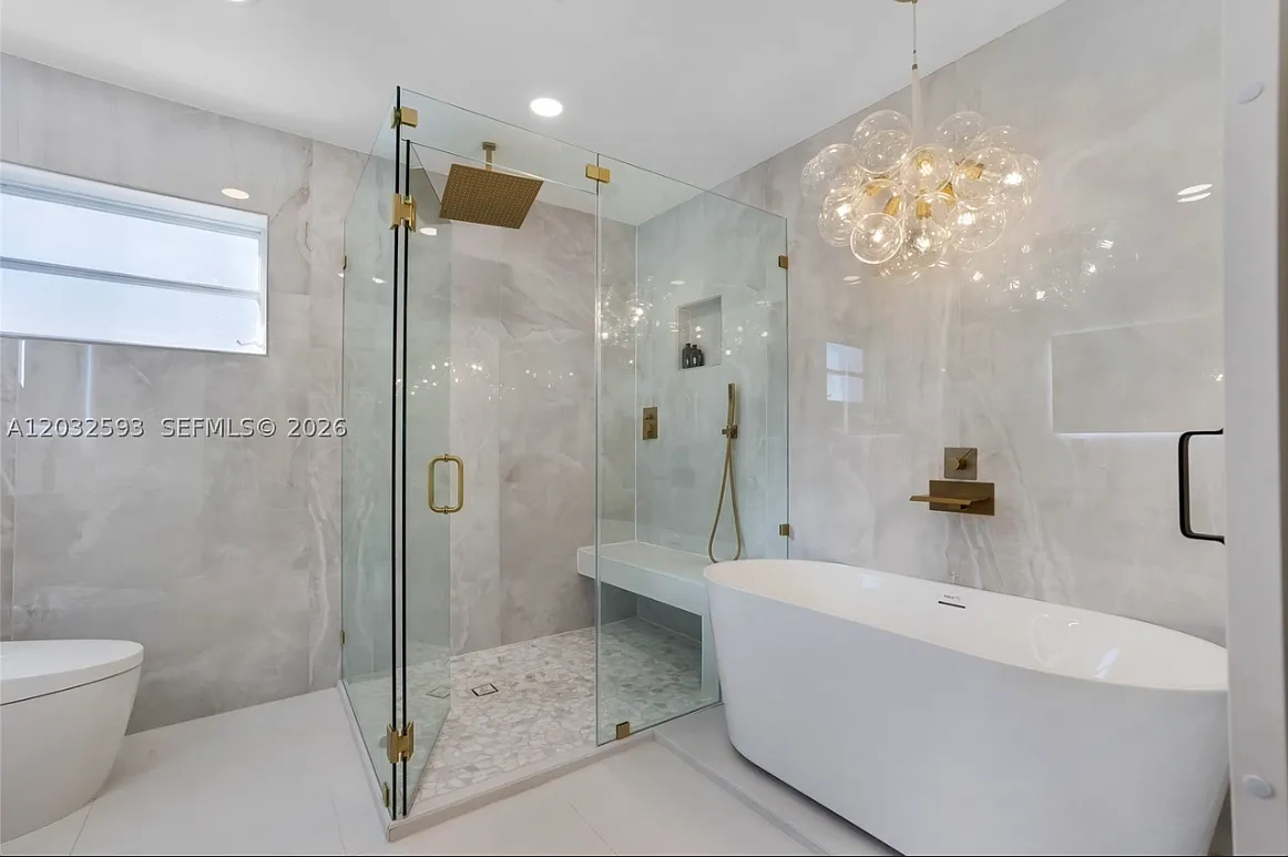 4 bed, 1696 sqft, $6,300 — Photo 2