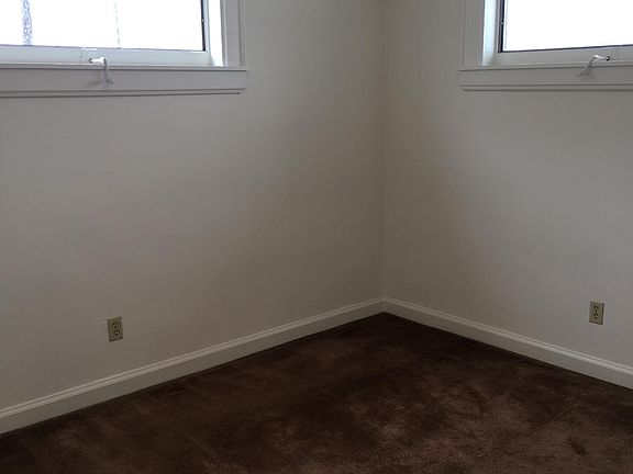 5th image of 4137 River Ave #B