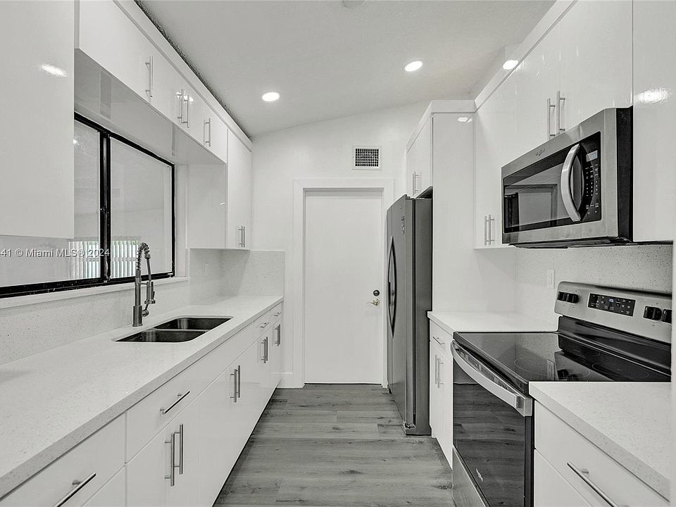 1st image of 20120 NW 34th Ave