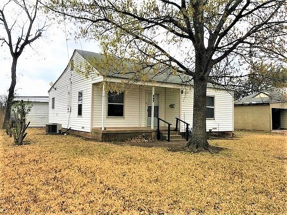 2nd image of 607 Poplar Dr