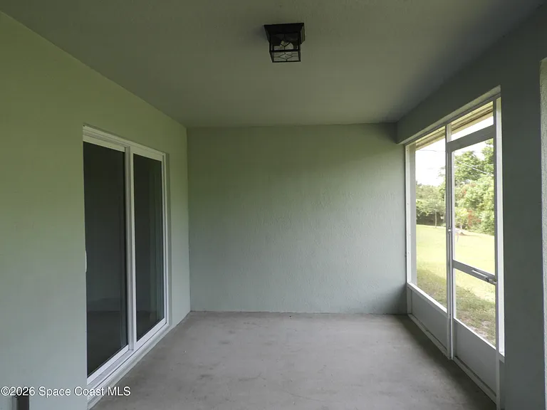 1530 Paley Cir SE — Photo 16