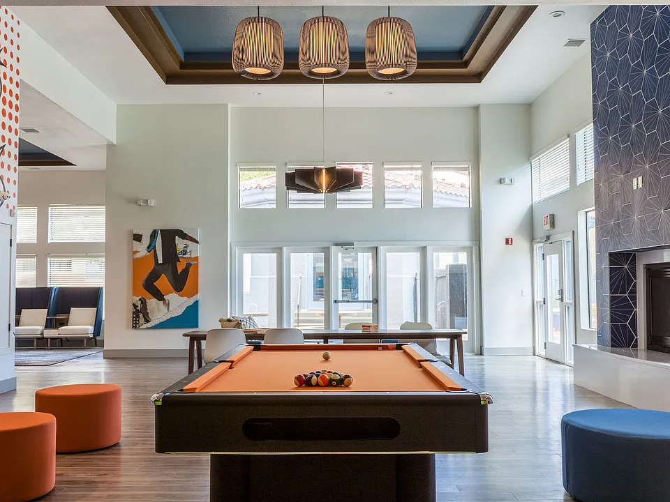 Circ apartments community photo