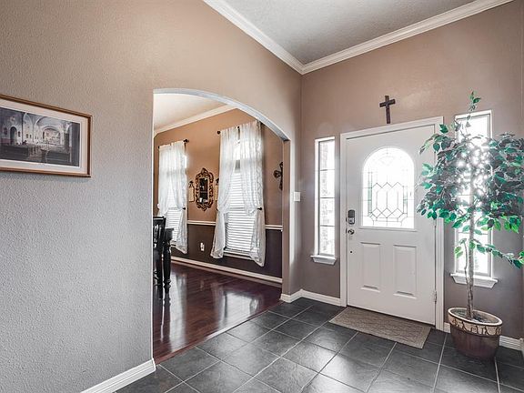 3rd image of 3027 Sable Palm Dr