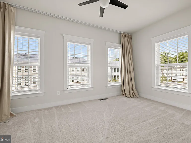 212 Upper Brook Ter — Photo 30