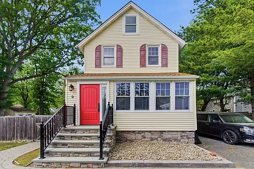 9 Belden Pl Photo 1