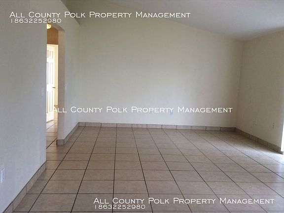 5th image of 937 Highland Crest Cir