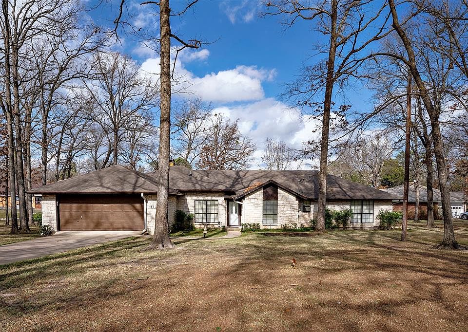 1st image of 107 E Beverly Dr