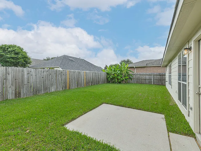 13831 Hillingdale Ln — Photo 34