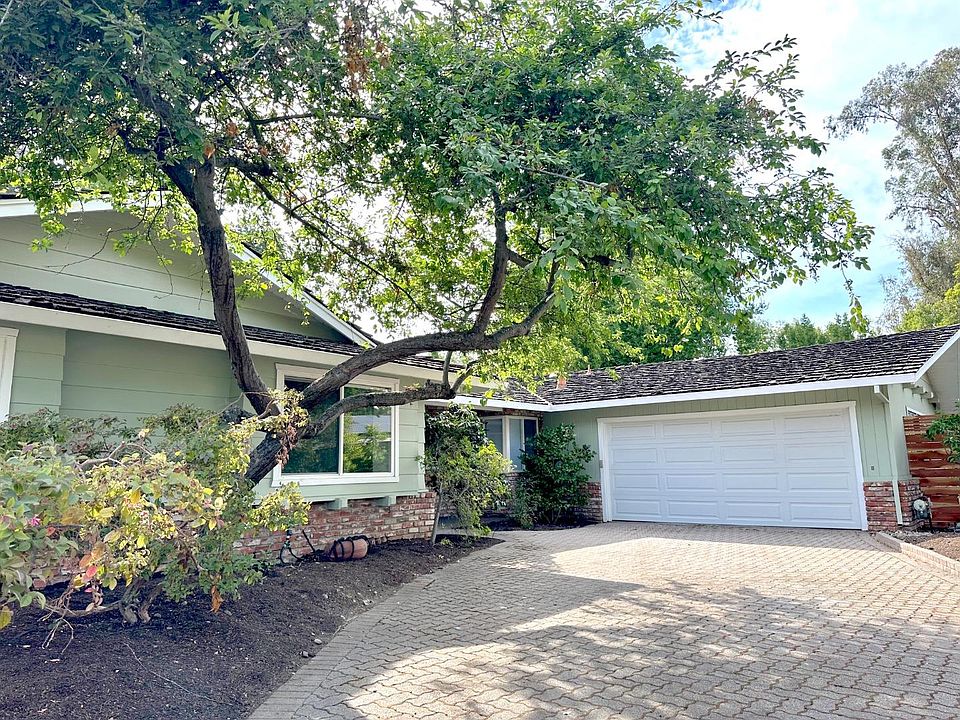 1st image of 2050 Madelaine Ct