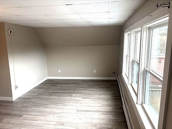 2nd image of 77 Main St #6