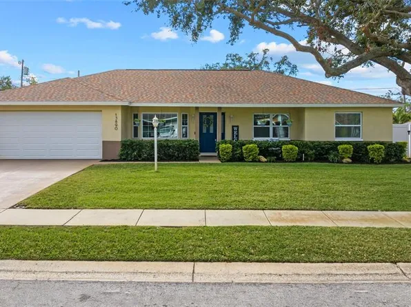 13890 84th Ter, Seminole, FL 33776