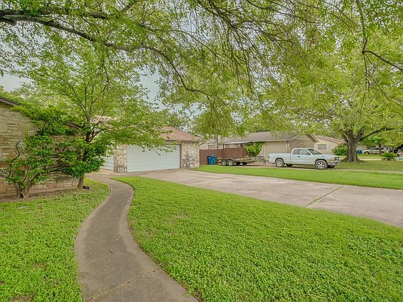 3rd image of 12314 Willow Wild Dr #B