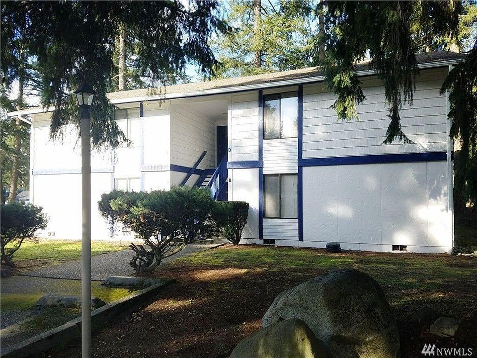 1st image of 12214 18th Ave SW #D