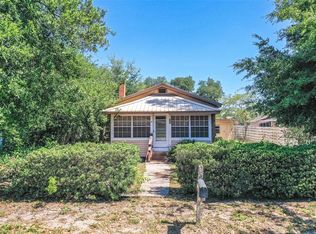 308 W Dixie St, Plant City, FL 33563