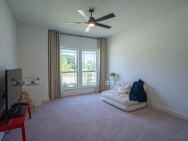 4370 Lavina Ln — Photo 30