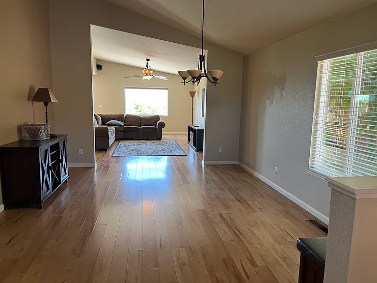 3130 Achilles Dr — Photo 5