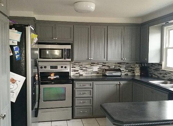 Very neat & clean kitchen
