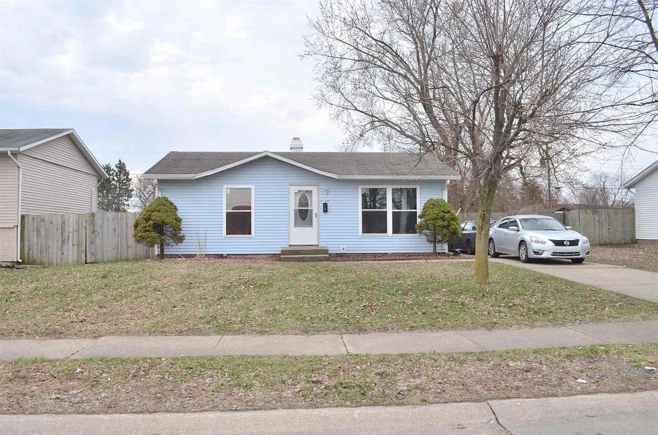 5128 Cedarwood Ln photo 1