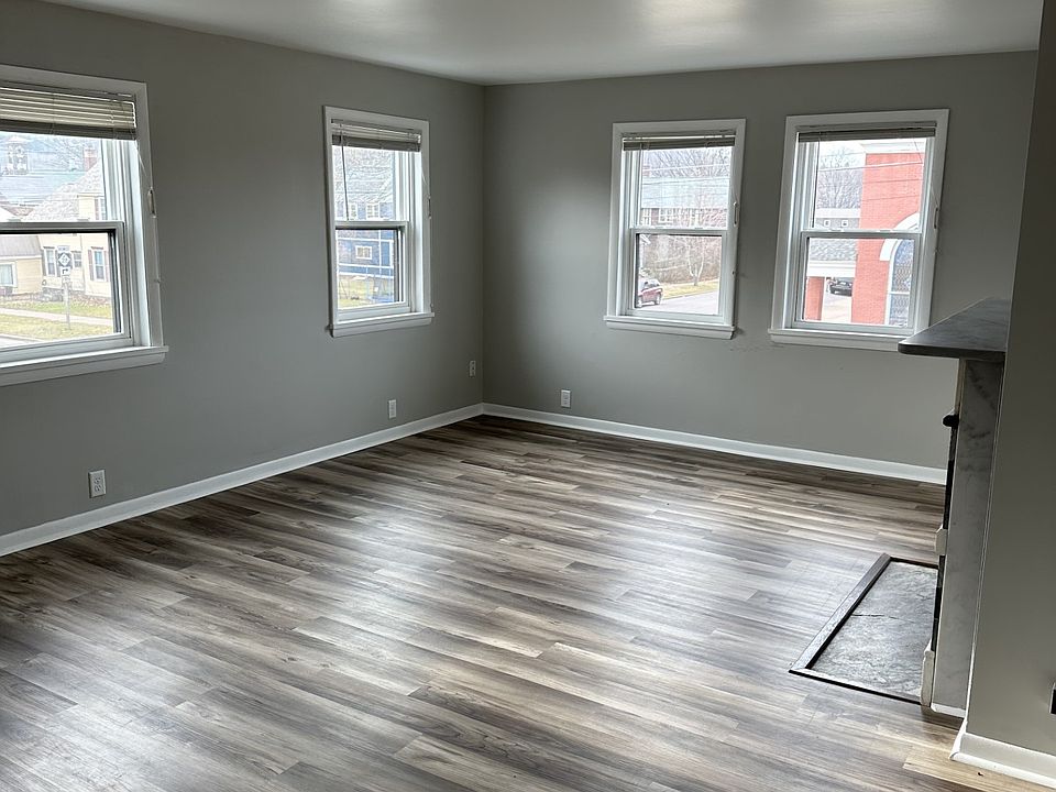 204 N Teal Lake Ave 3, Negaunee, MI 49866 Zillow