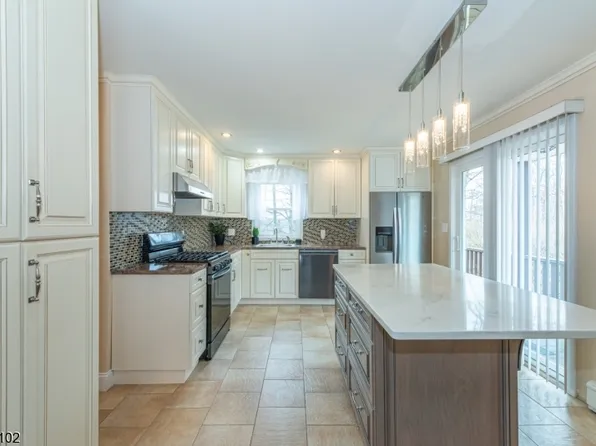 29 Edison Rd, Jefferson Twp., NJ 07849