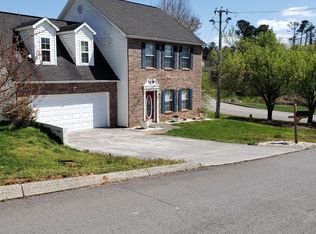 772 Settlers Pond Way, Knoxville, TN 37923