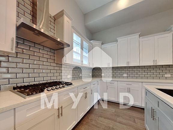 3rd image of 2020 McGowen St #P