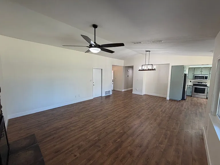 9663 Elmira Cir — Photo 8