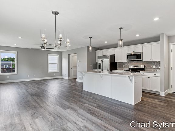 5th image of 7632 Lima Dr