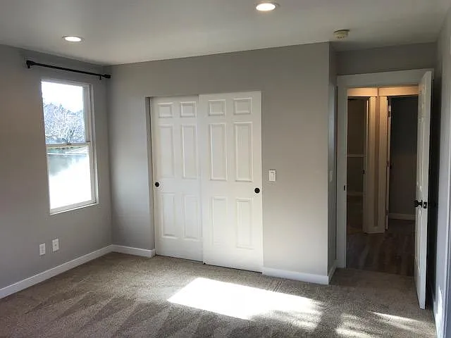 Master bedroom (walk-in Hers closet)