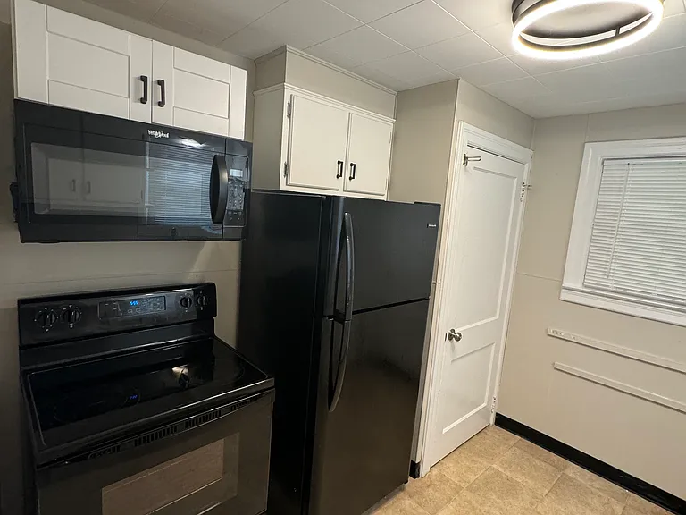 304 Yorkshire Blvd — Photo 6