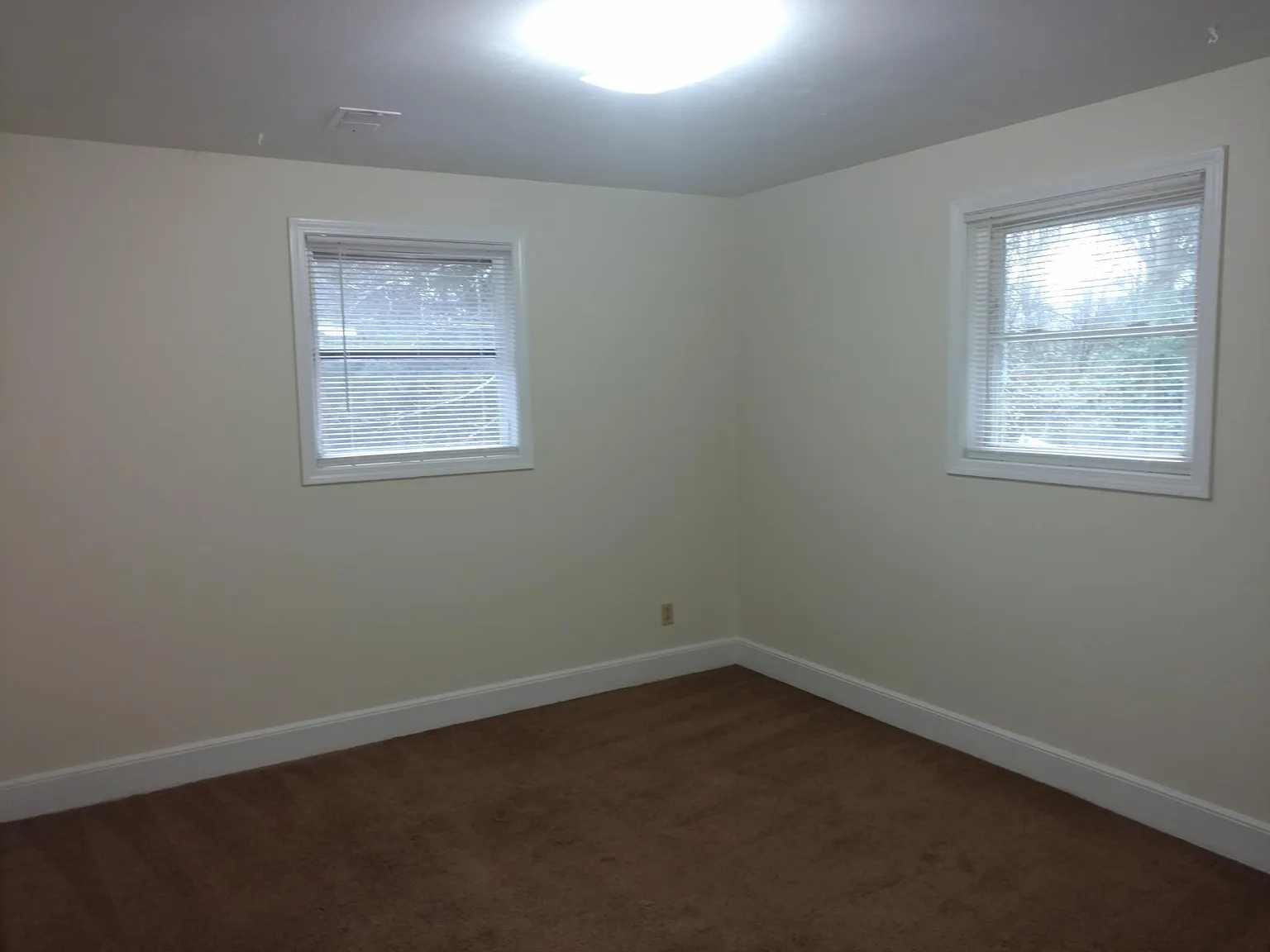 636 Wessinger St — Photo 4