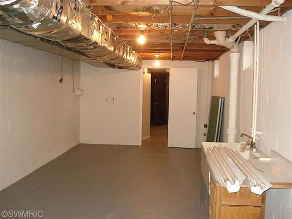 3rd image of 241 Kublick Dr