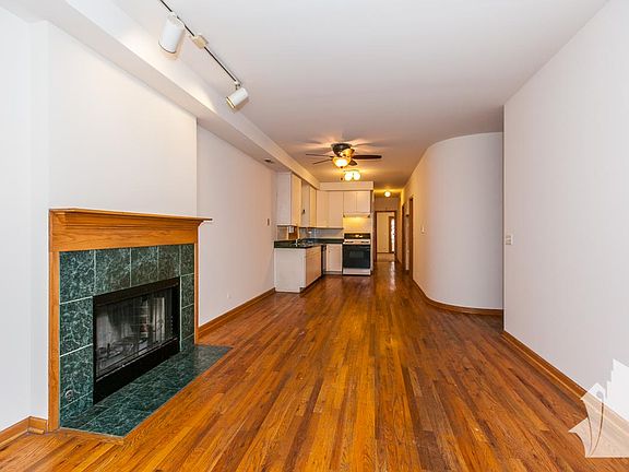 5th image of 1532 N Claremont Ave #1